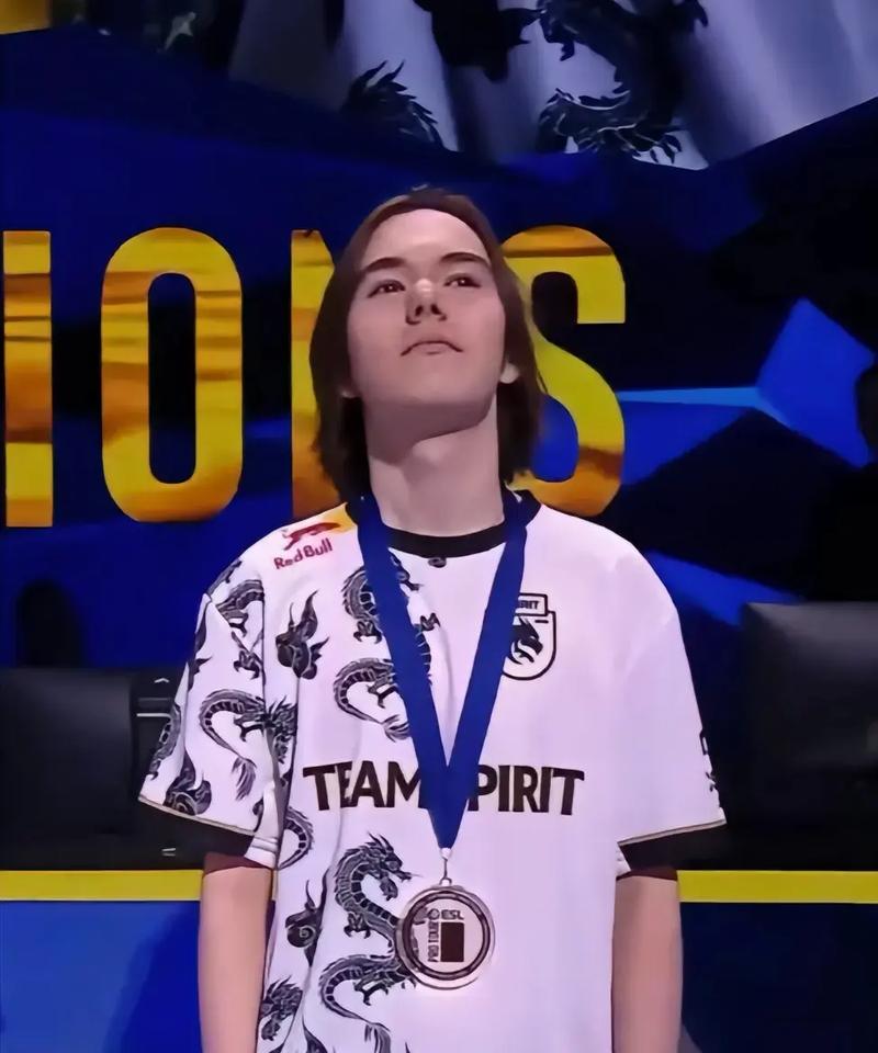 TI11小组赛结束后Entity队长表示希望RNG早日恢复