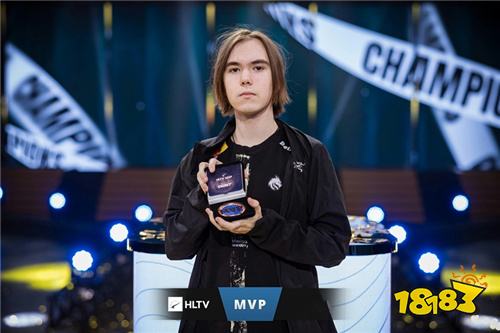 Virtus.pro 替换了 ICY，并签下了 b1st